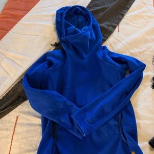 Women’s Melanzana hoodie NWT